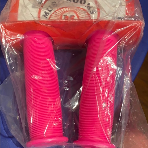 ODI mushroom bike grips - Picture 2 of 2